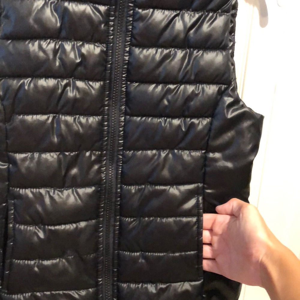 Vest - Picture 5 of 5